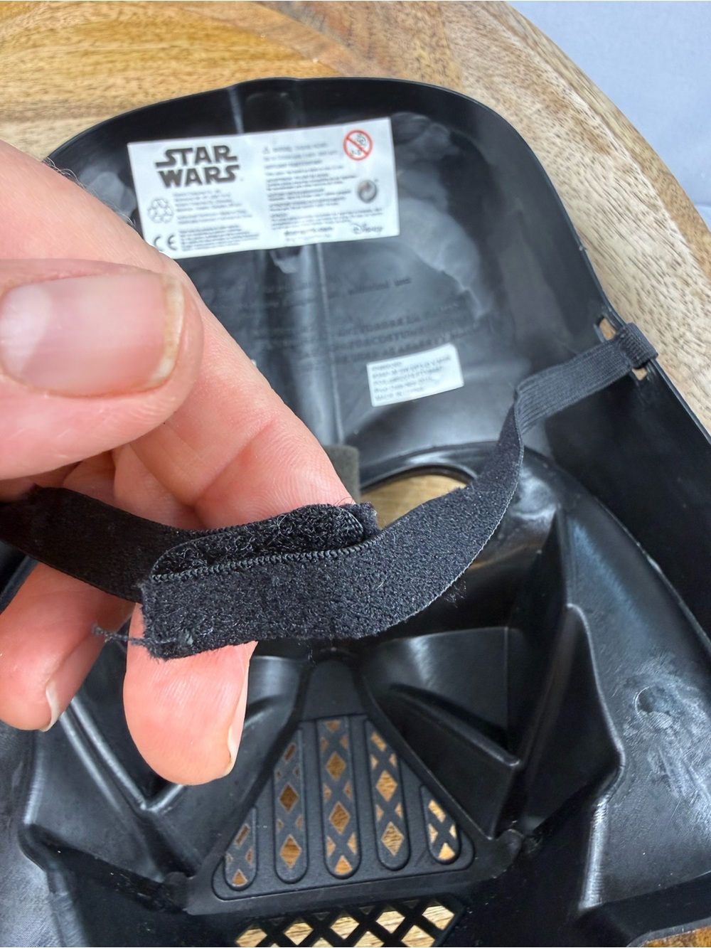 Lollie Closet Star Wars Darth Vader & Mandalorian Costume Mask Set - Picture 5 of 12
